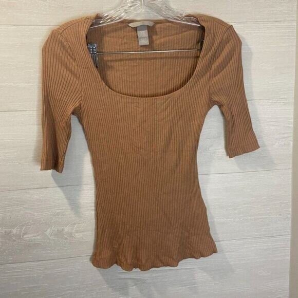 Women's Slim-Fit Half‎ Sleeve Square Neck T-Shirt - Picture 3 of 4